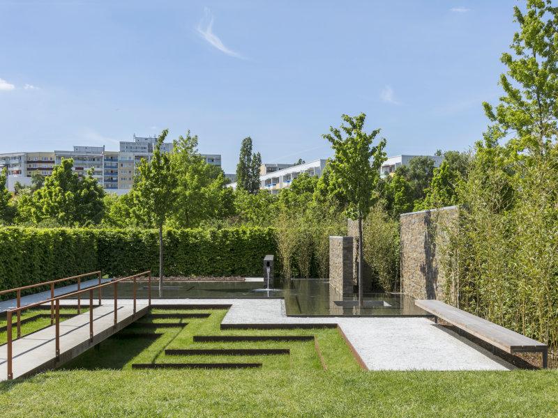 Alex Hanazaki assina Jardim Permanente na Alemanha